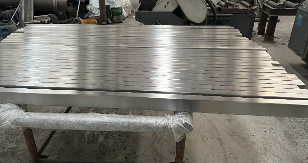 东方不锈钢无缝方管 